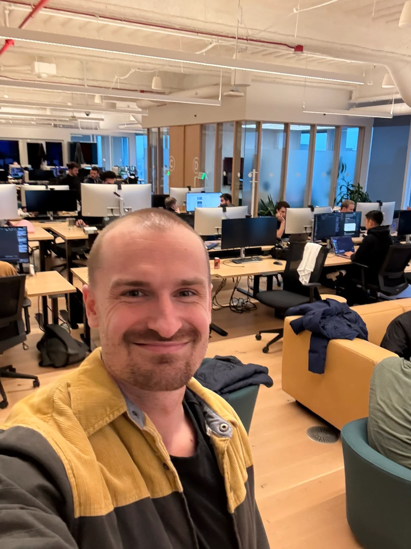 Base creator, Jesse Pollak shared a selfie from the Coinbase AI hackathon on February 1, 2025